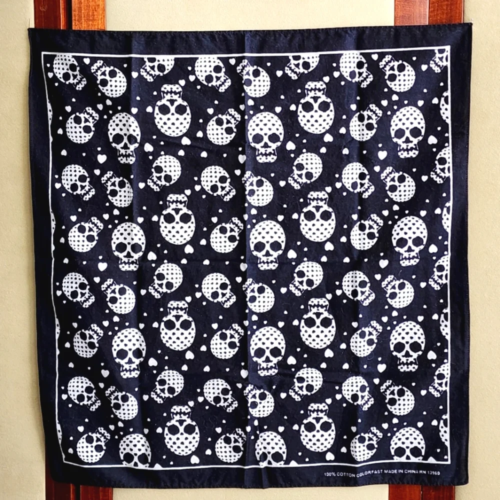 Skulls Hearts Print Bandana